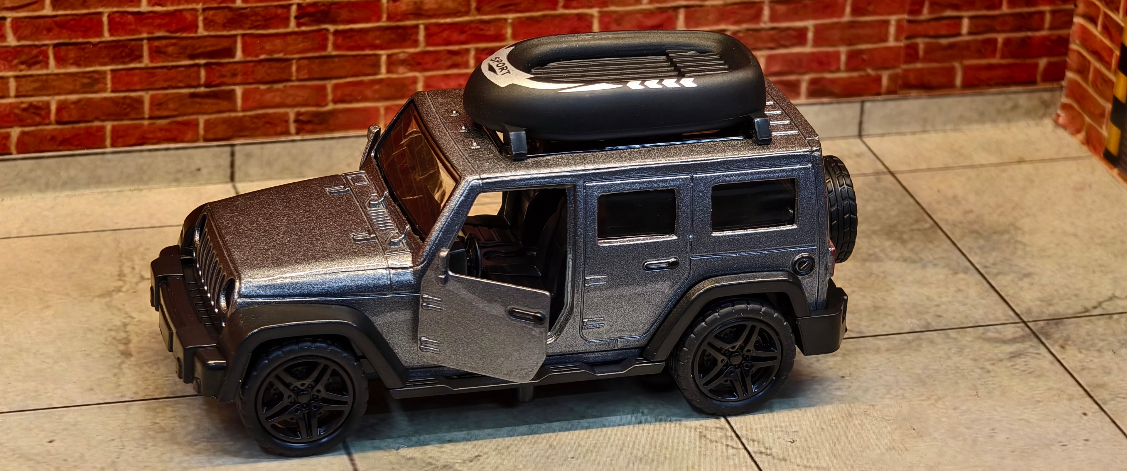 Jeep Wrangler Rubicon (Grey) 1:39 Scale Offroad