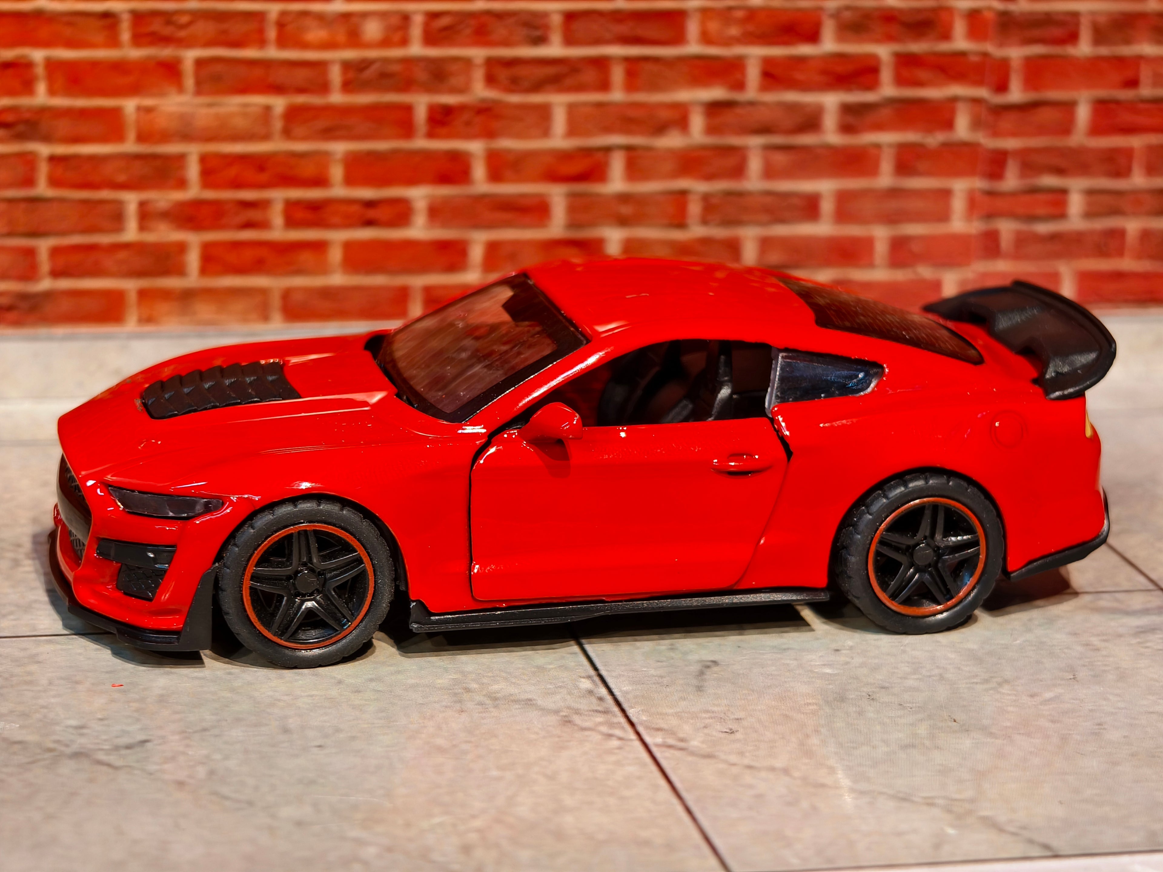 Ford Mustang  Shelby GT 500 1:43 Scale