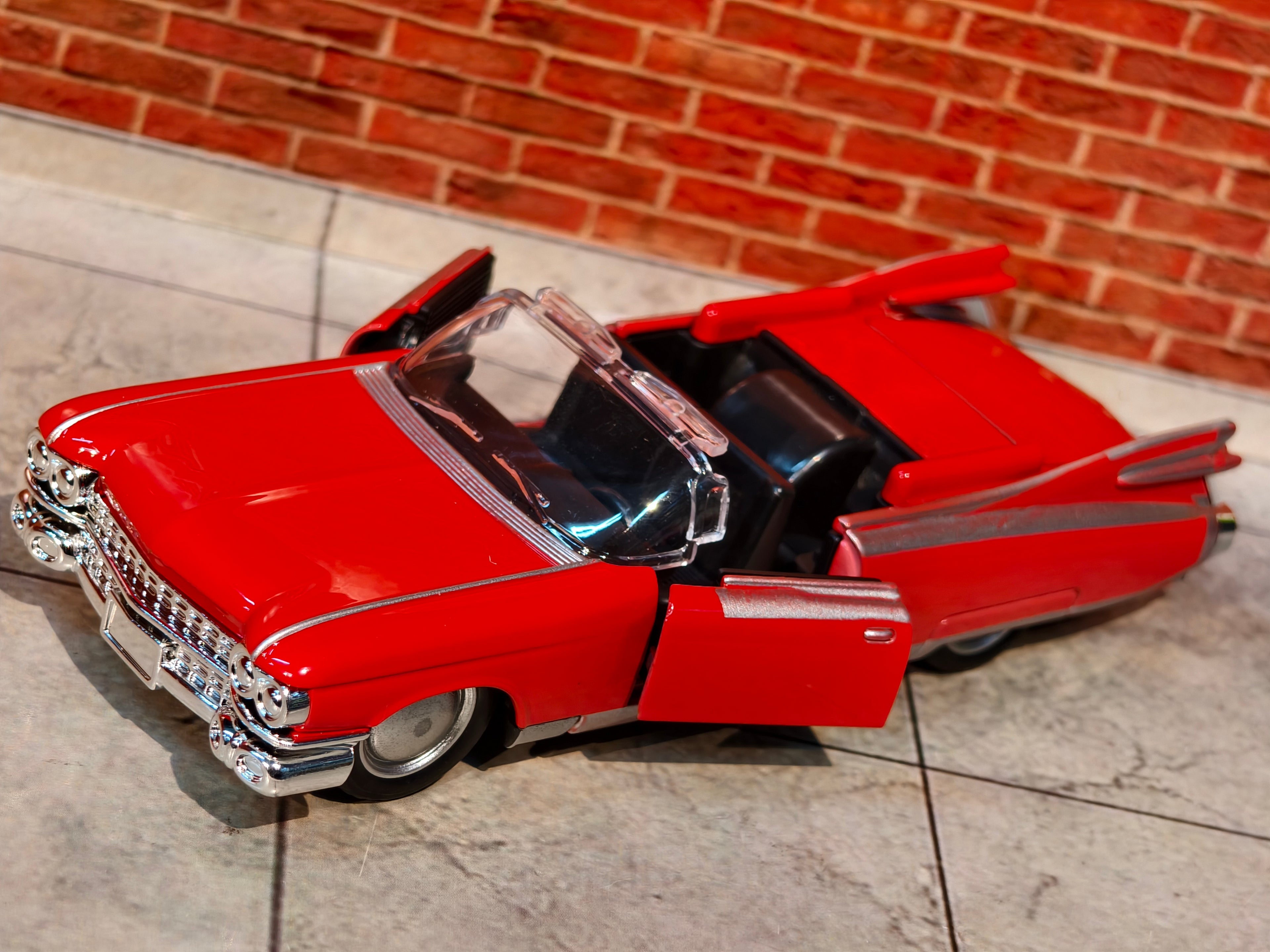 1:36 Scale 1959 Cadillac Eldorado Biarritz Convertible - Vintage Series