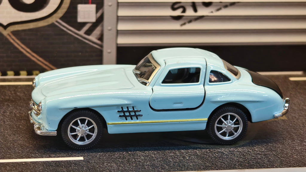 Mercedes Gullwing SL 300 1:36 Scale