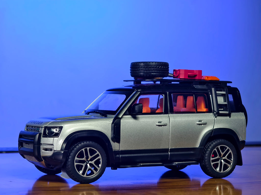 Land Rover Defender 110 Offroad 1:24 Scale