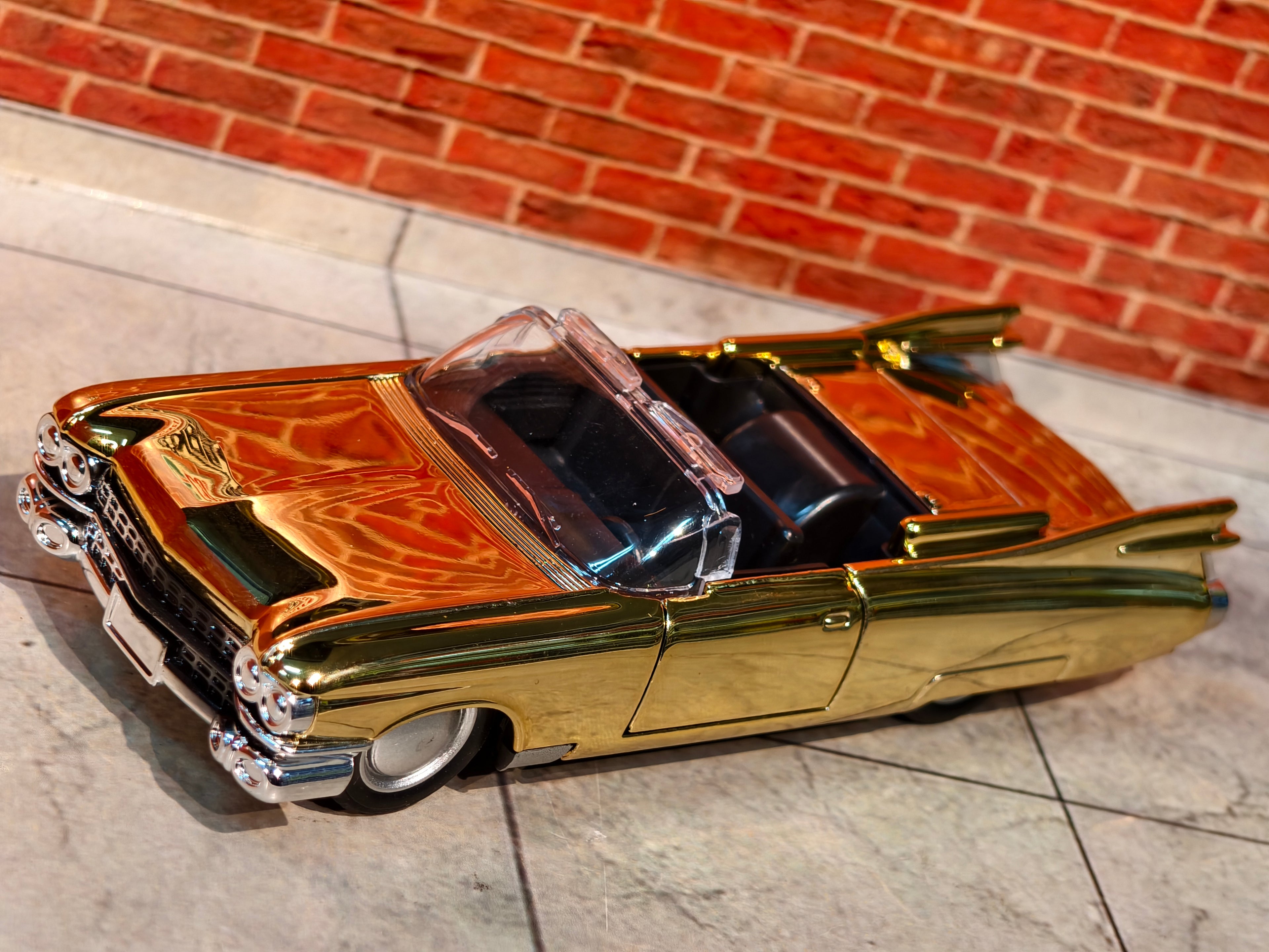 1:36 Scale 1959 Cadillac Eldorado Biarritz Convertible - Vintage Series