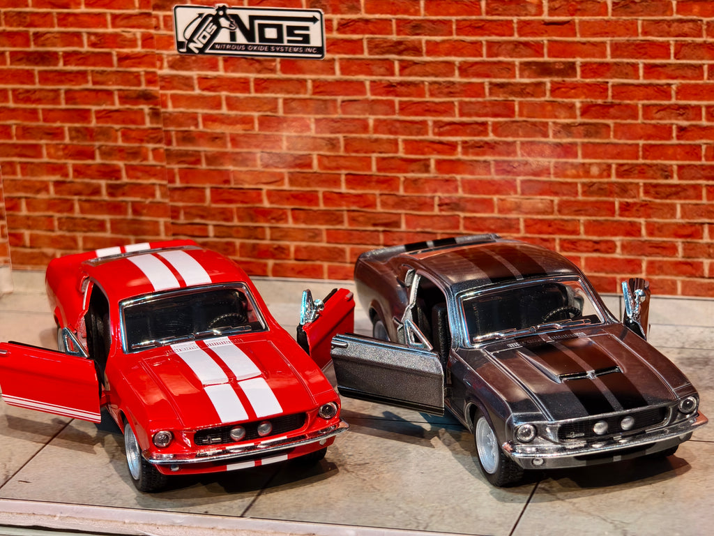 Kinsmart Official Licensed 1967 Shelby GT-500 1:38 Scale