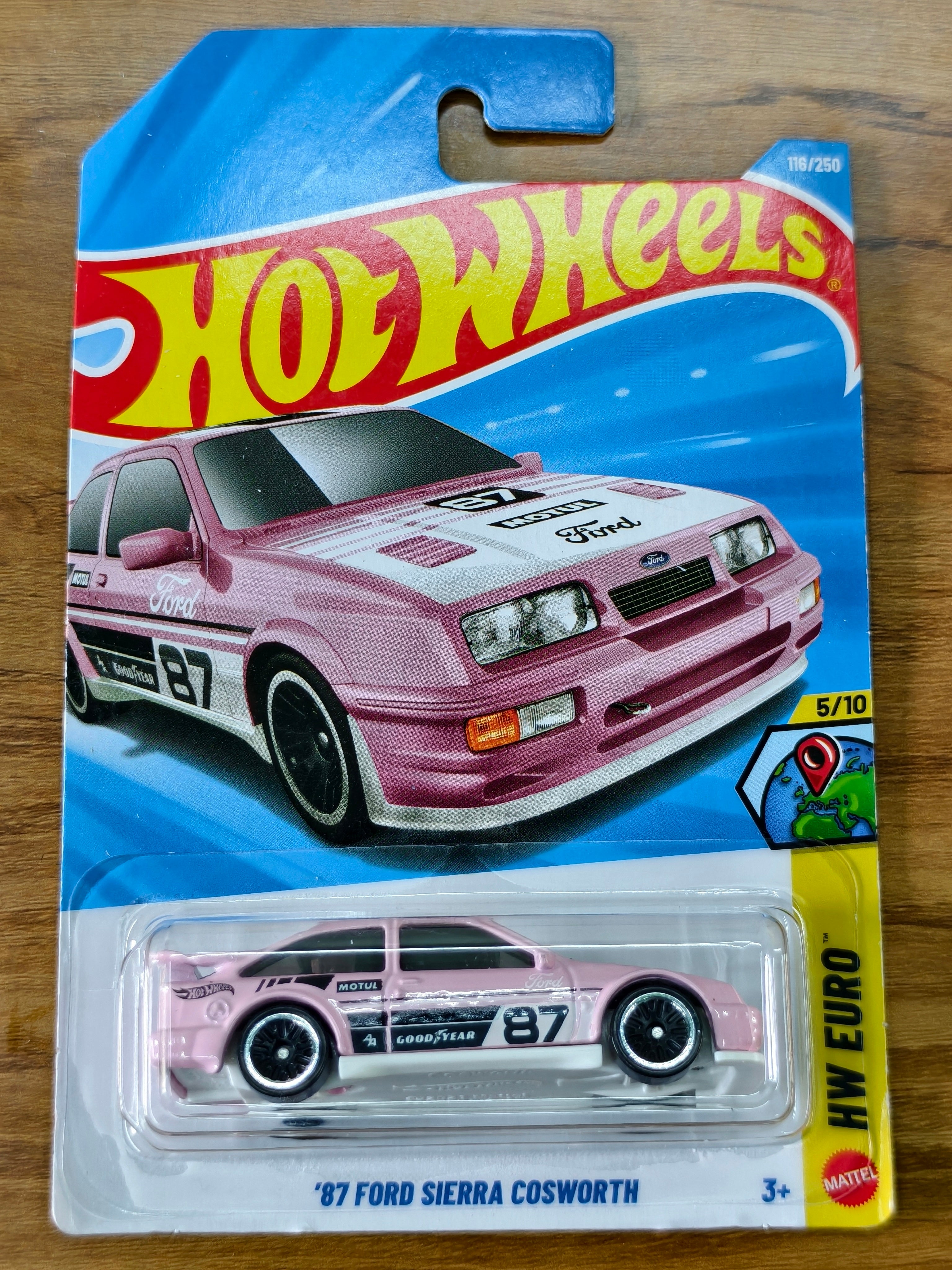 87 FORD SIERRA CROSSWORTH Hotwheels imported card
