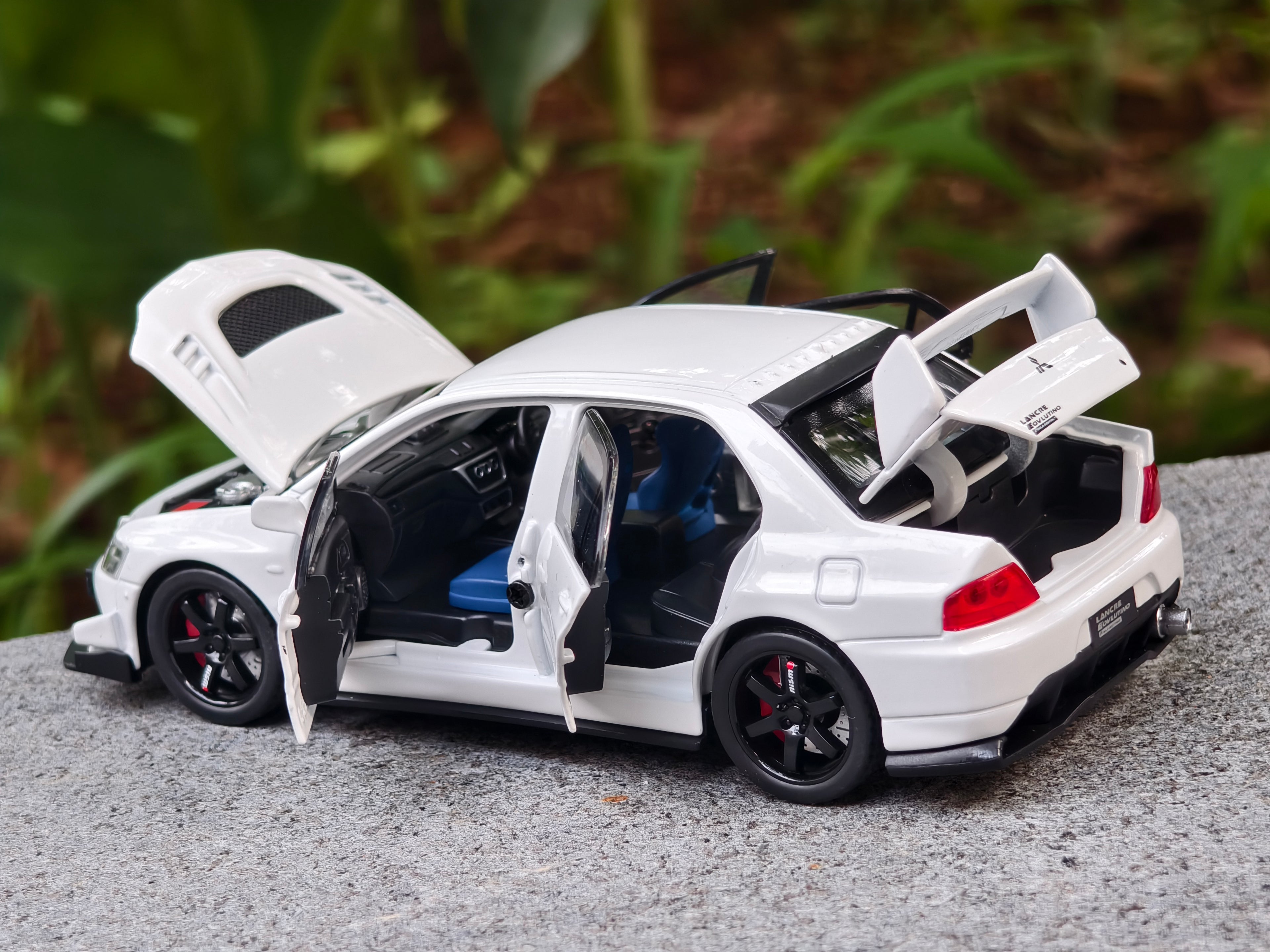Lancer Evolution 1:32 Scale Premium Detailing