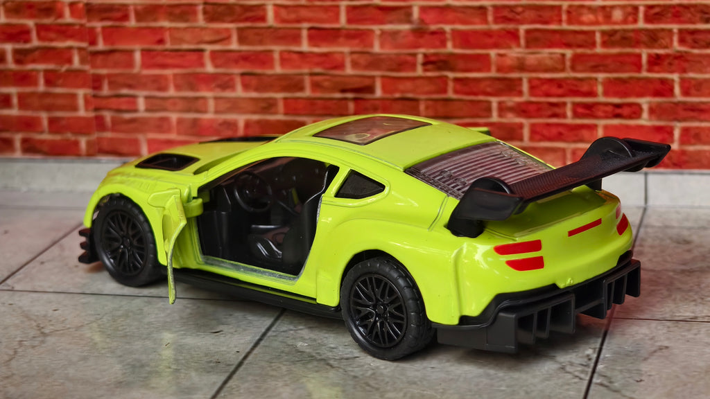 Bentley Continental GT3 1:36 Scale
