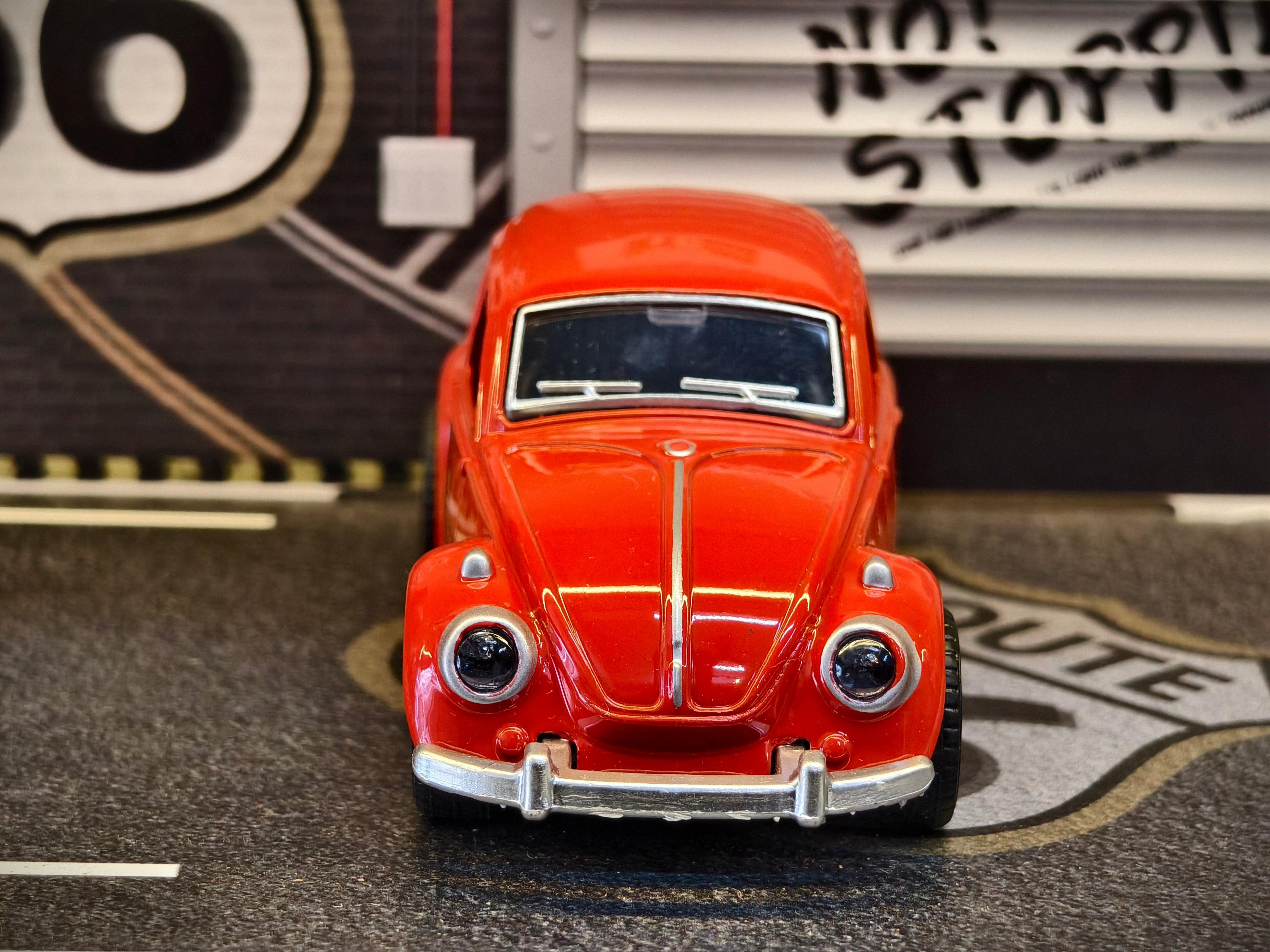 Beetle 1:36 Scale Door Openable Car
