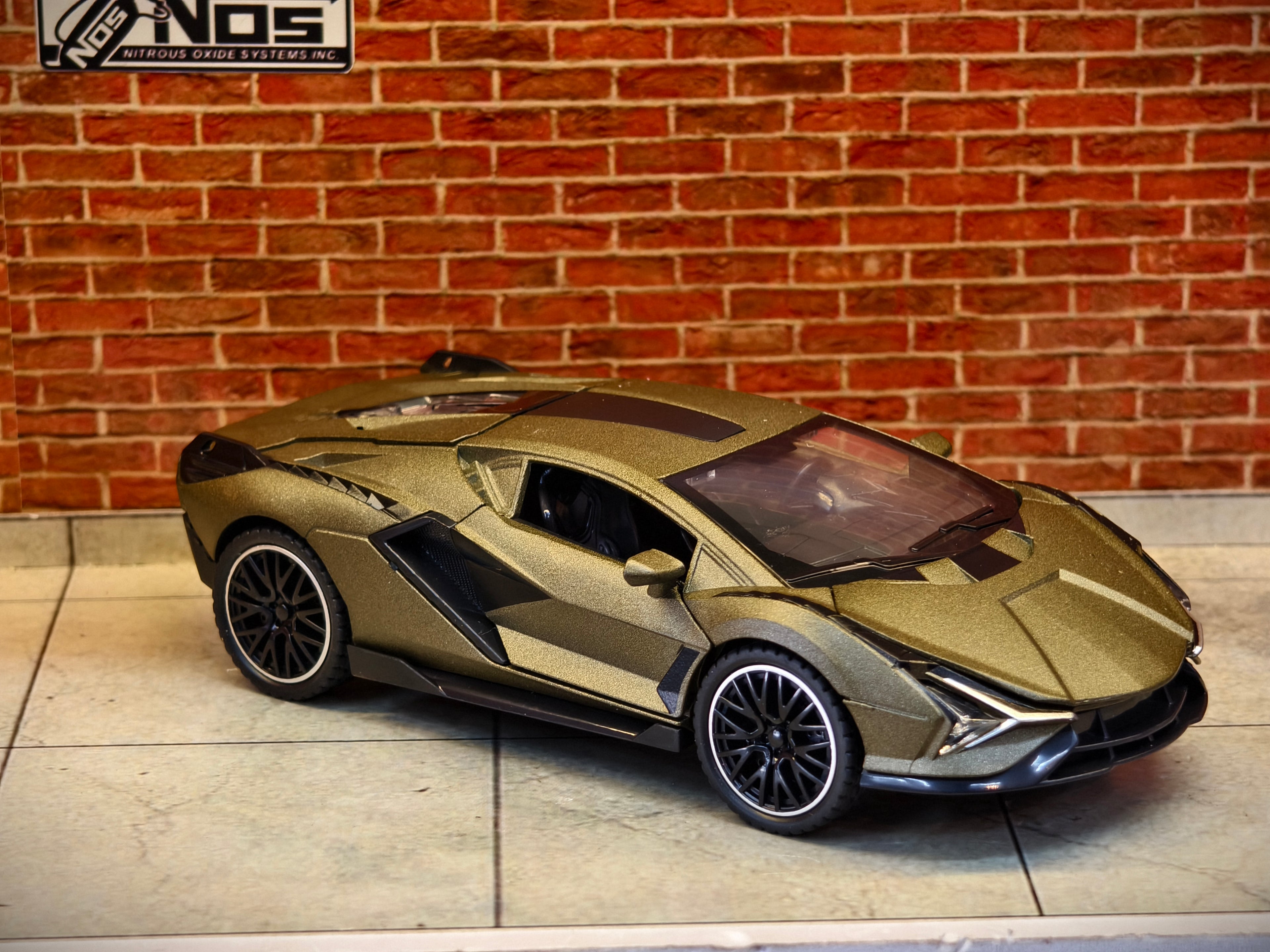 Lamborghini Sián FKP 37 1:32 Scale