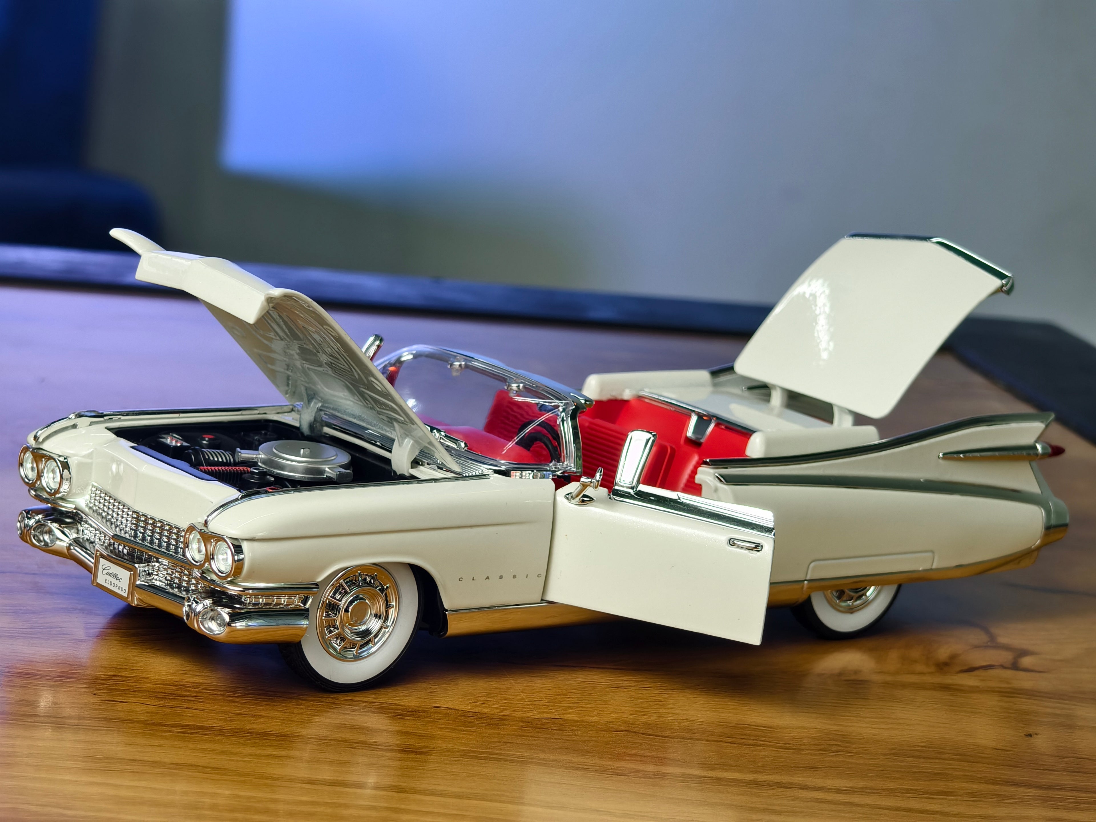 Cadillac El Dorado Biarritz 1:22 Scale Premium Detailing