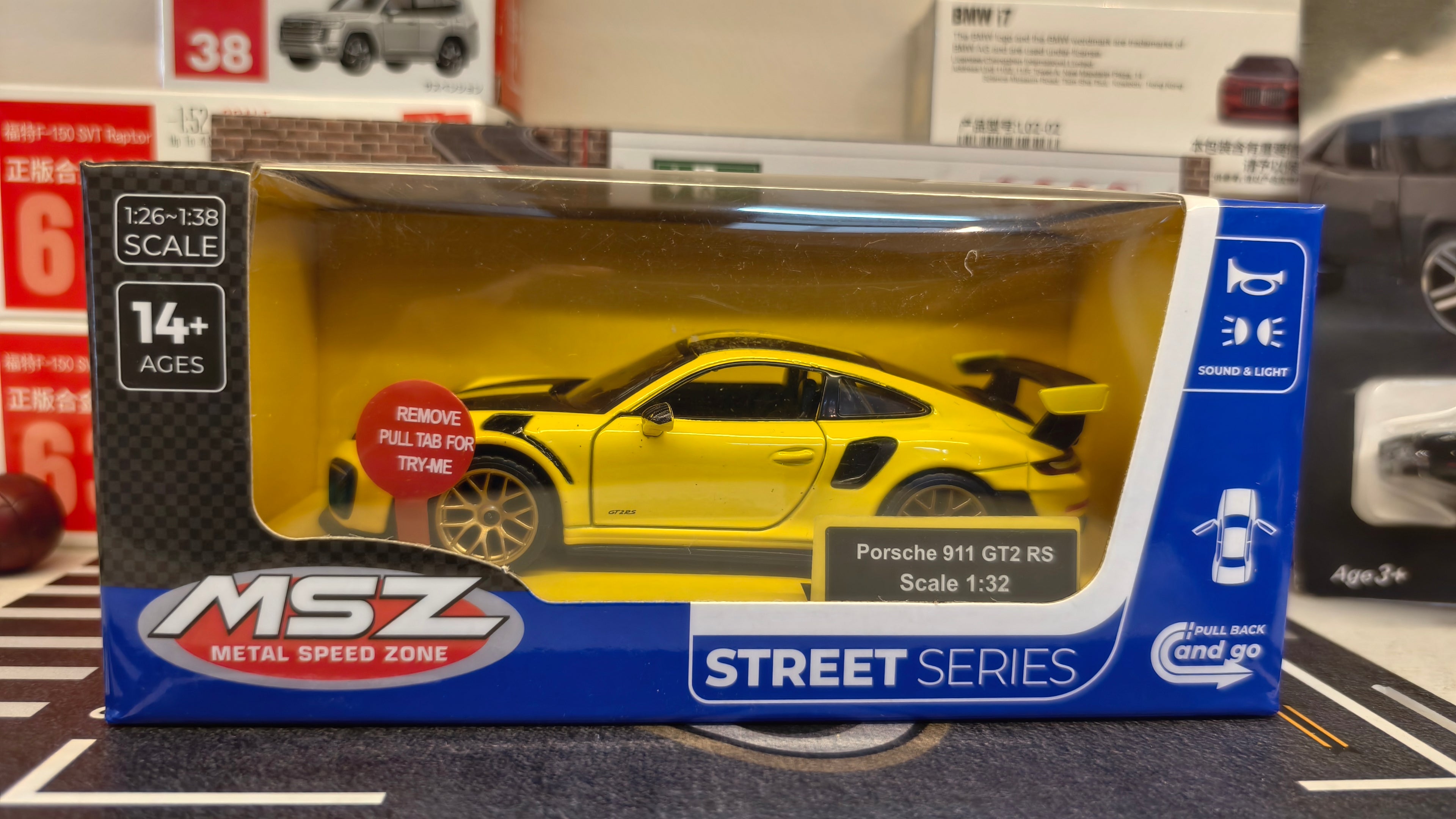 Official Licensed Porsche 911 GT 2 RS 1:32 by MSZ