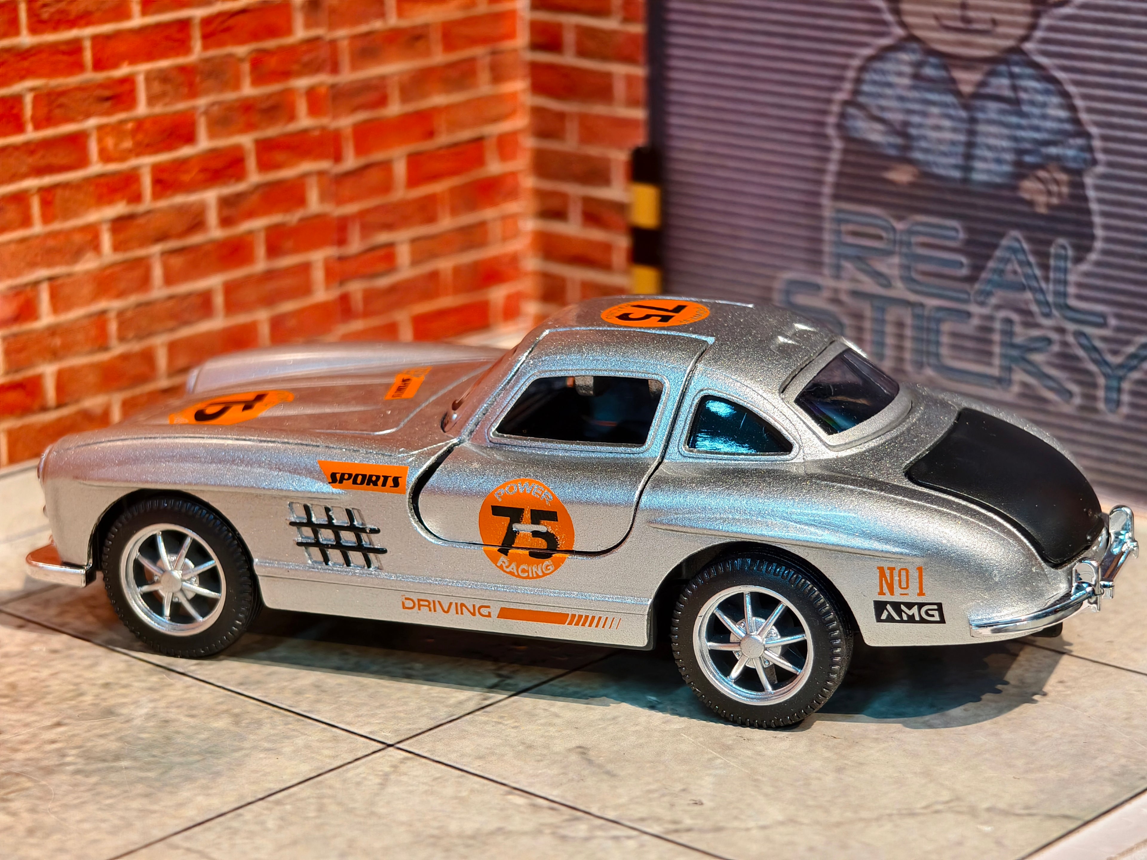 Mercedes Gullwing SL 300 Rally Edition 1:36 Scale