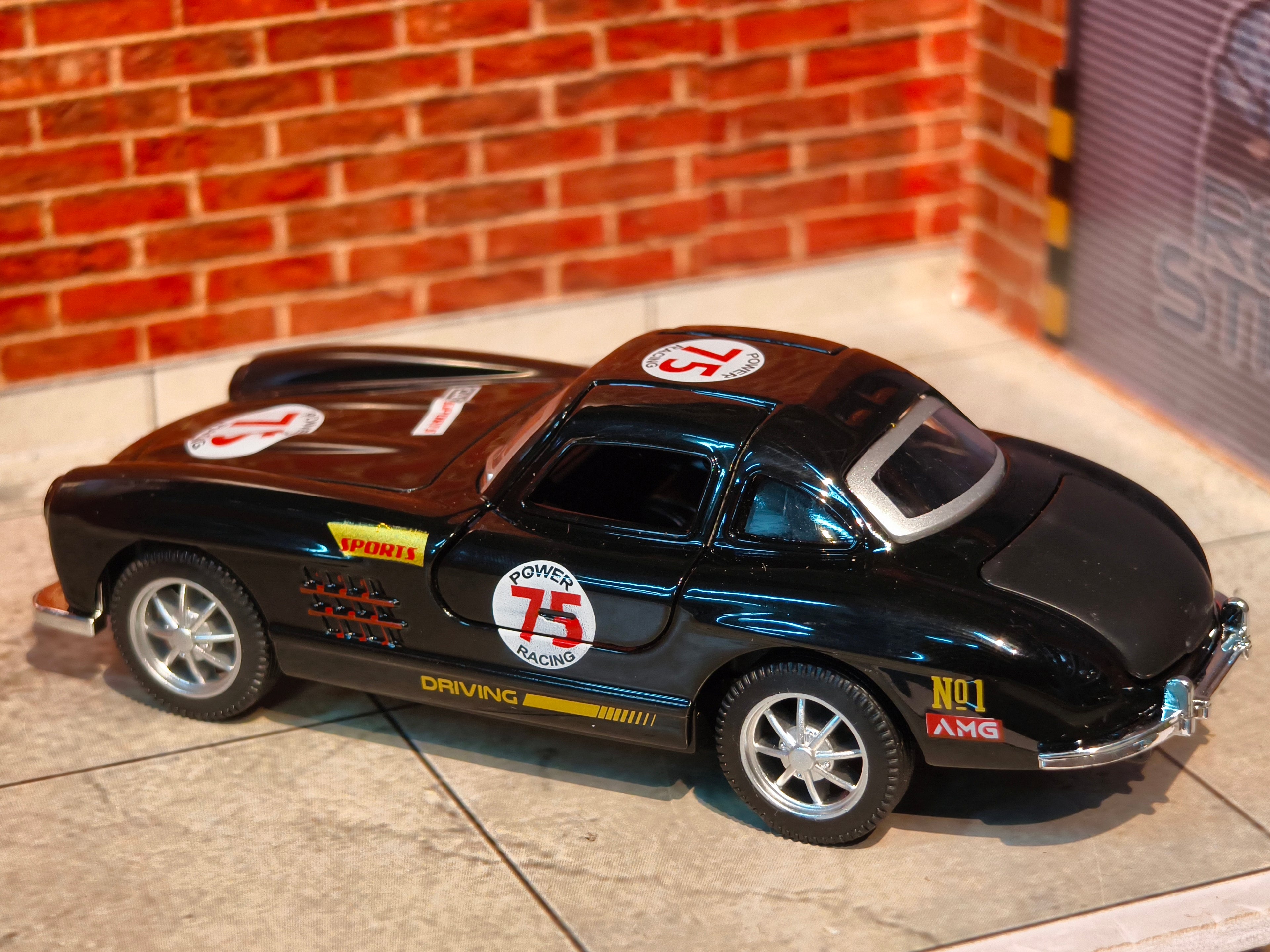 Mercedes Gullwing SL 300 Rally Edition 1:36 Scale