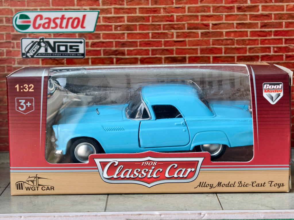 Ford Thunderbird 1955 1:32 Scale