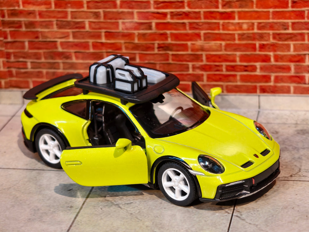 Kinsmart Official Licensed PORSCHE 911 RALLYE with Roof Rack 1:36 Scale