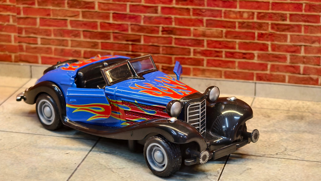 Vintage 1930s-style Roadster Mercedes-Benz 500K 1:36 Scale with Foldable Stand Box piece