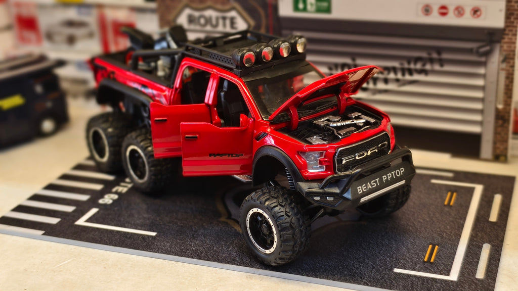 Ford Raptor 1:28 Scale with Detachable Bike