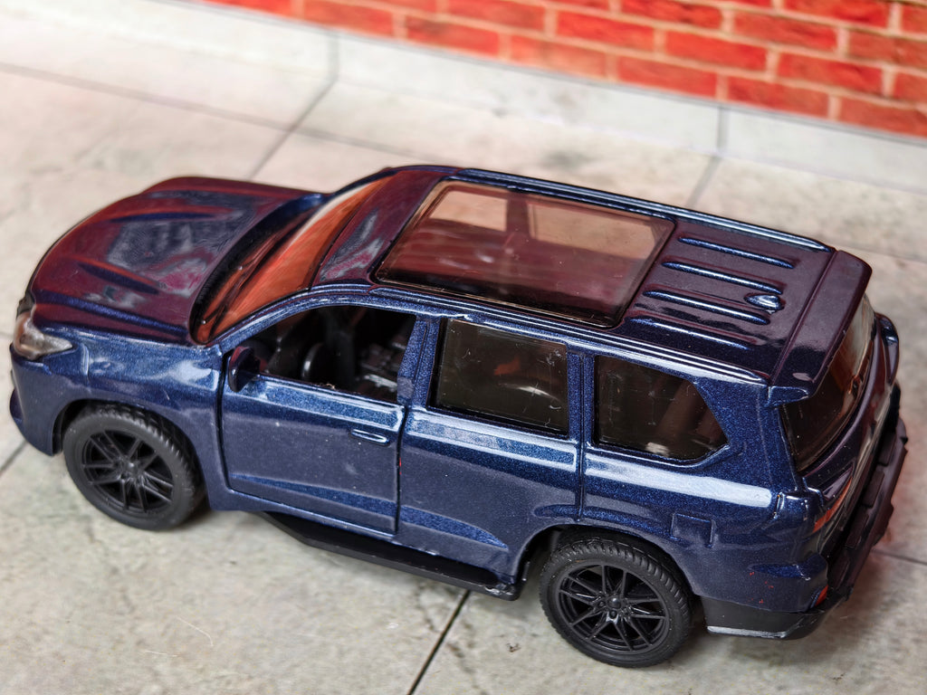 Lexus LX 570 1:43 Scale