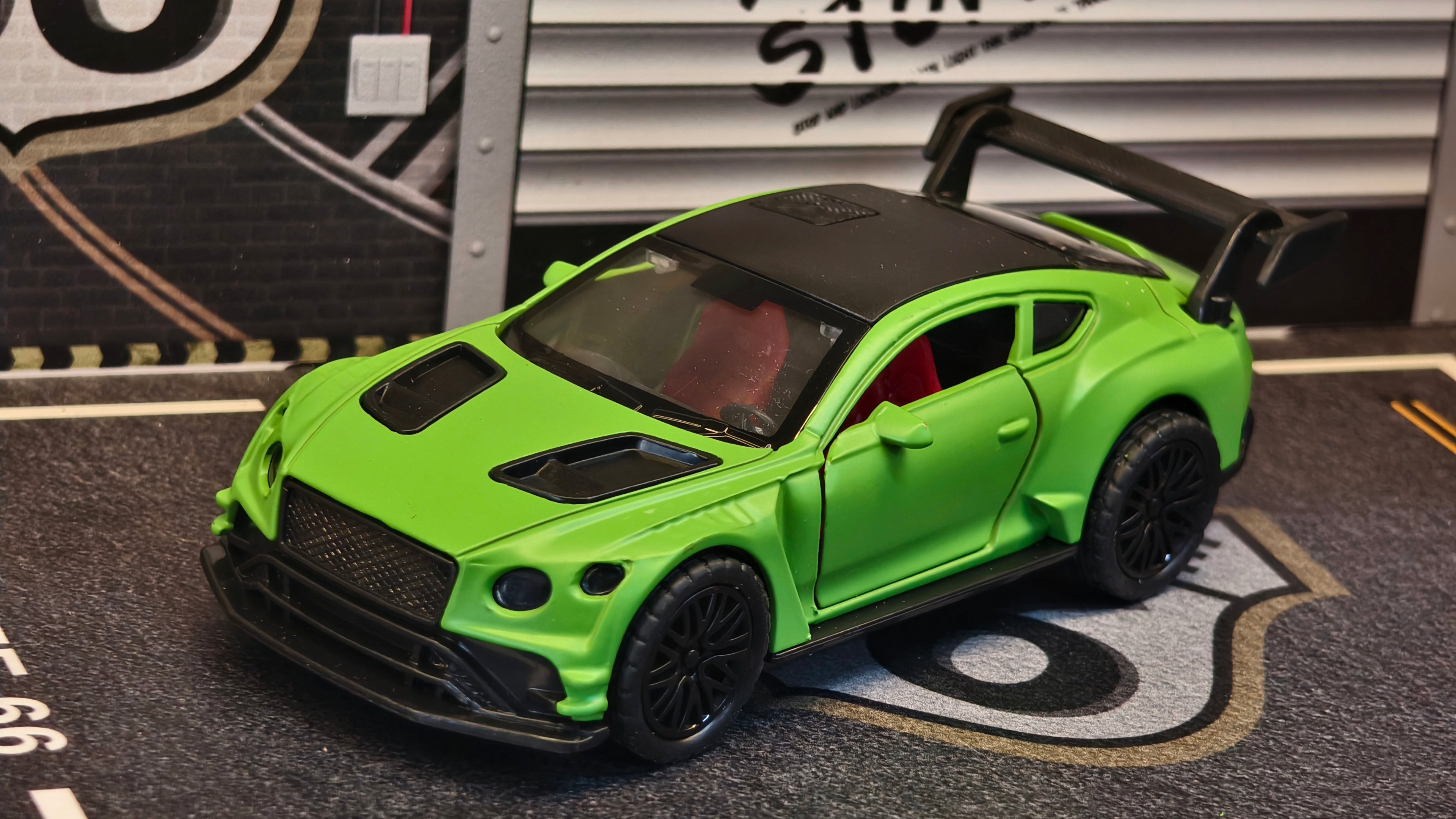Bentley Continental GT3 Widebody 1:36 Scale Premium Detailing
