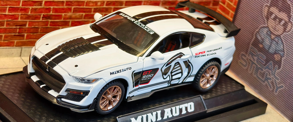 Shelby GT500 Super Snake Edition – 1:32 Scale Diecast Model with Light & Sound