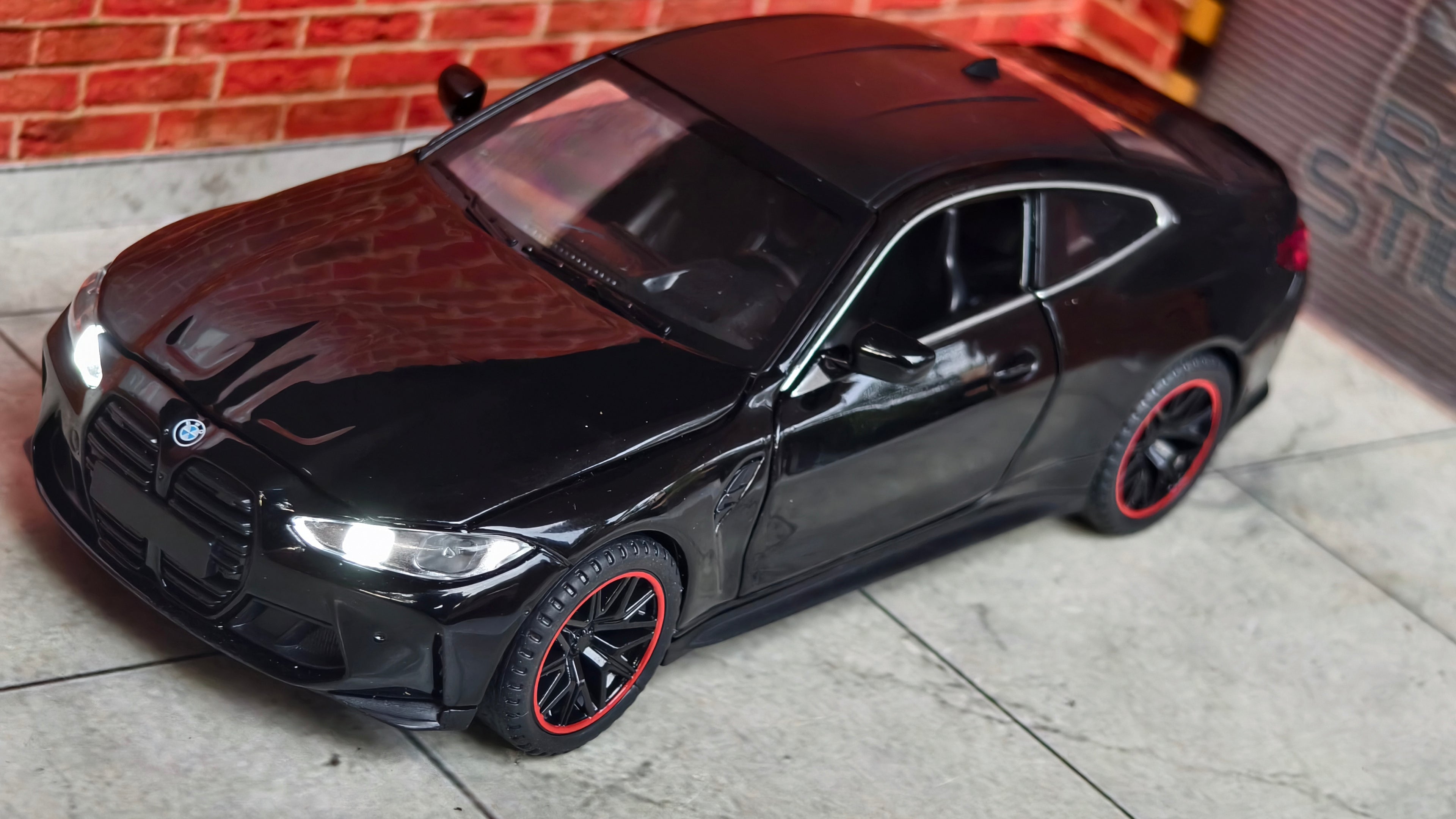 BMW M4 Competition (G82) 1:32 Scale Premium Detailing
