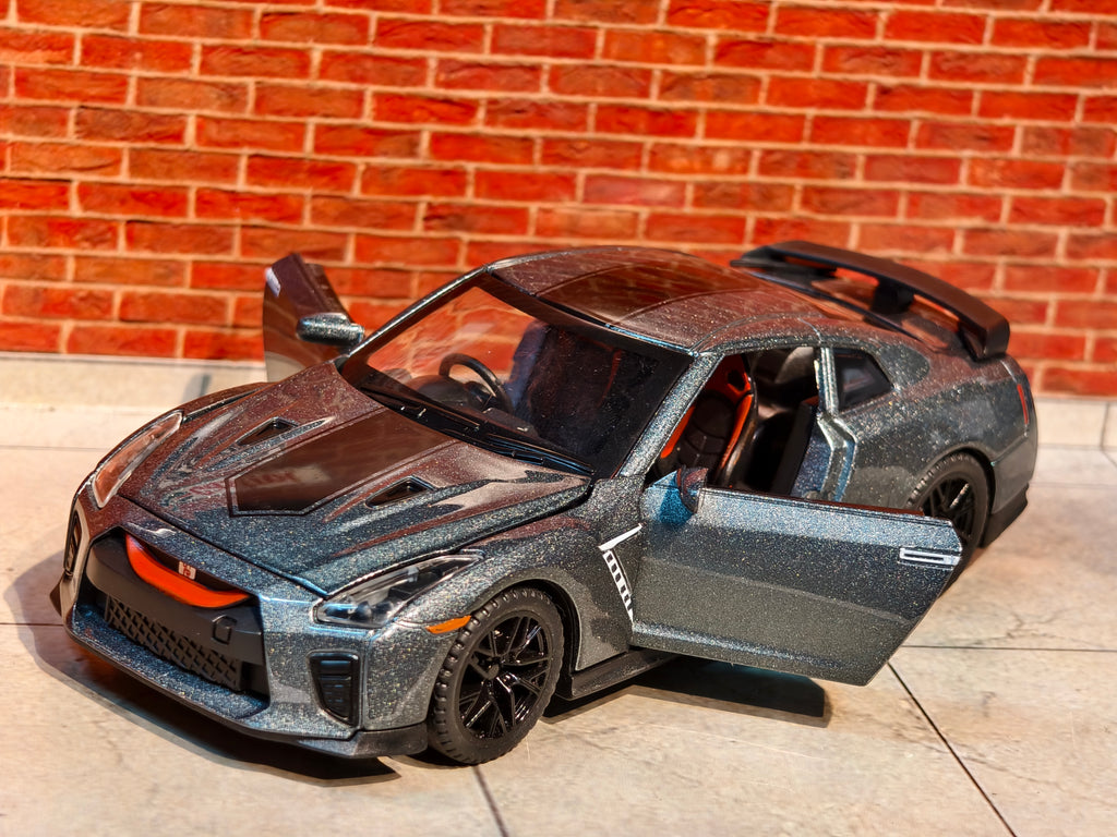 Nissan GTR 1:32 Scale
