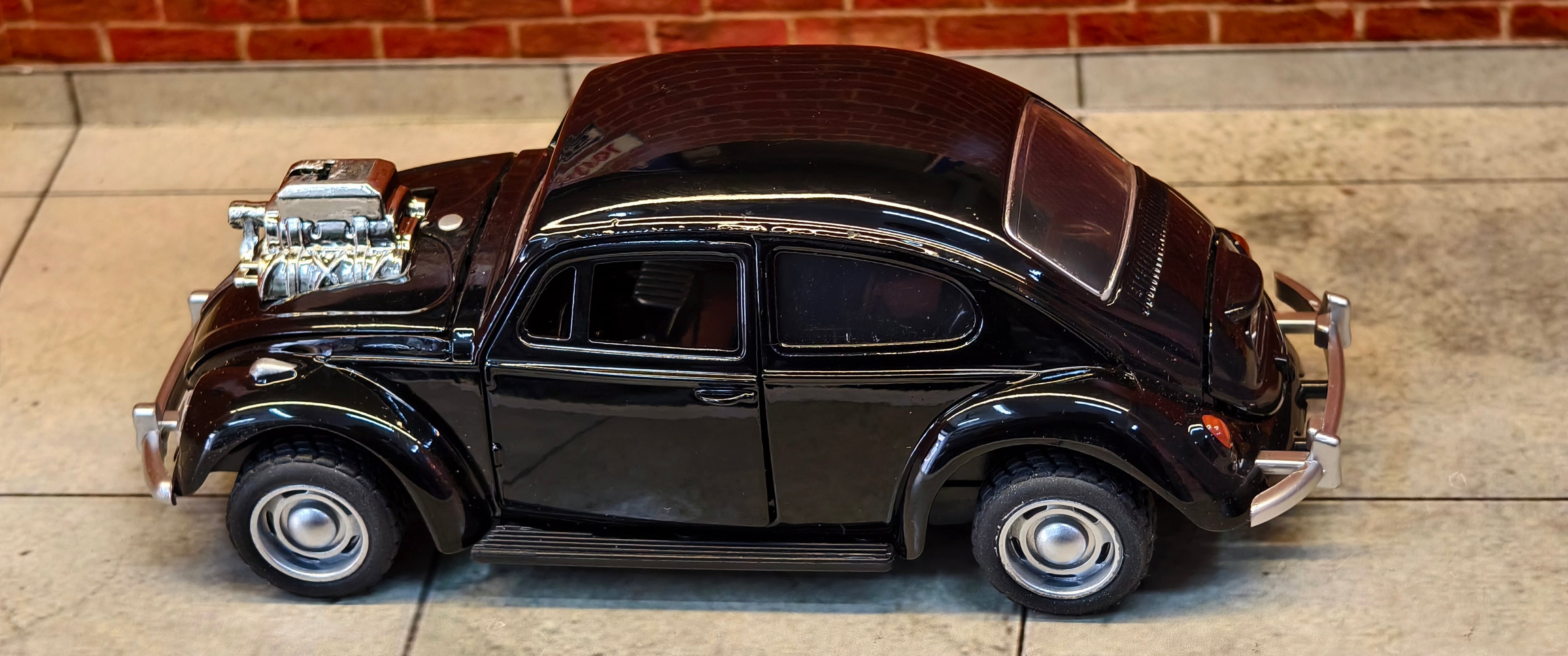 Volkswagen Beetle Super Charger Model 1:32 Scale