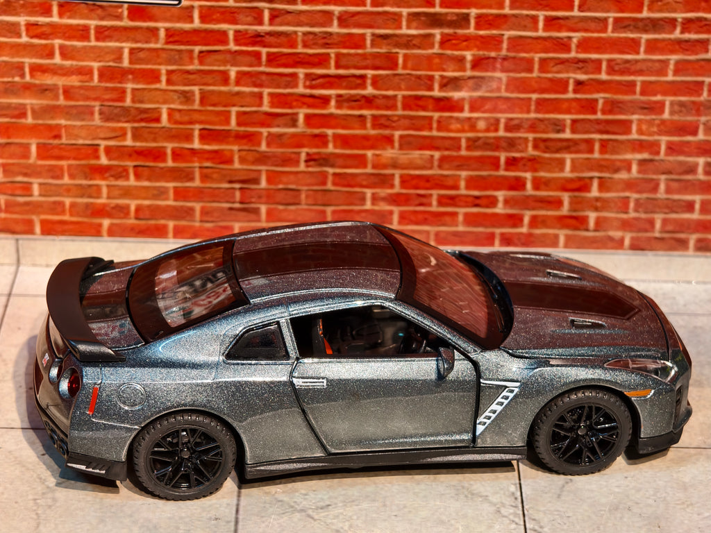Nissan GTR 1:32 Scale