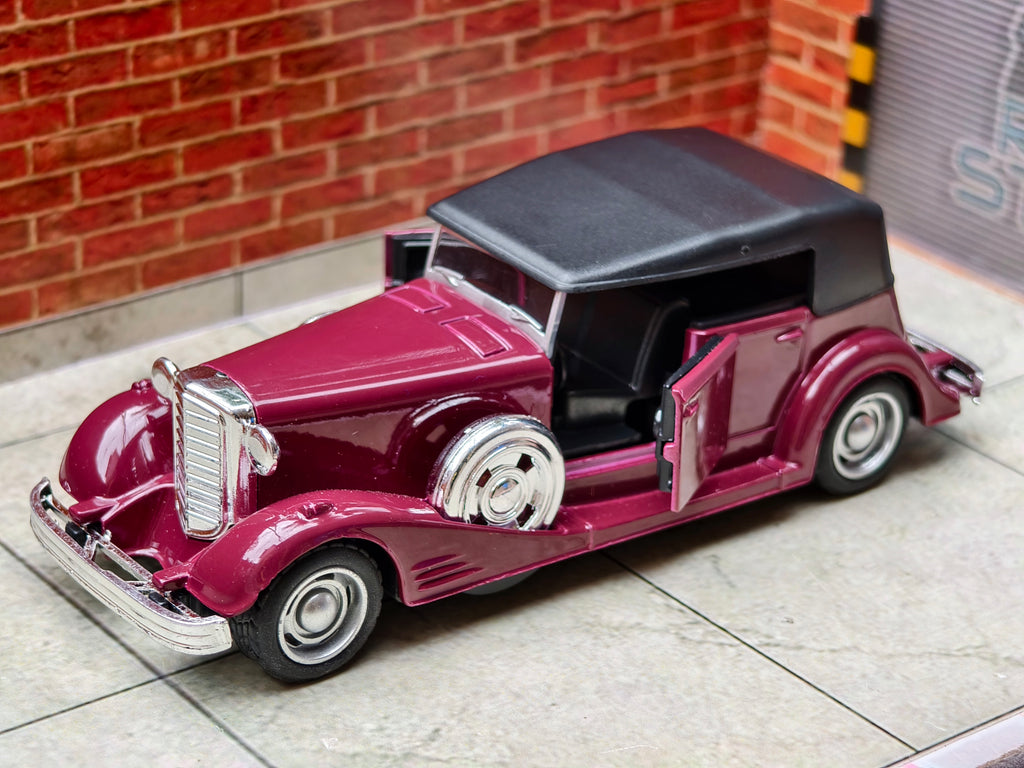 1930s-era Cadillac V16 1:32 Scale Vintage Car