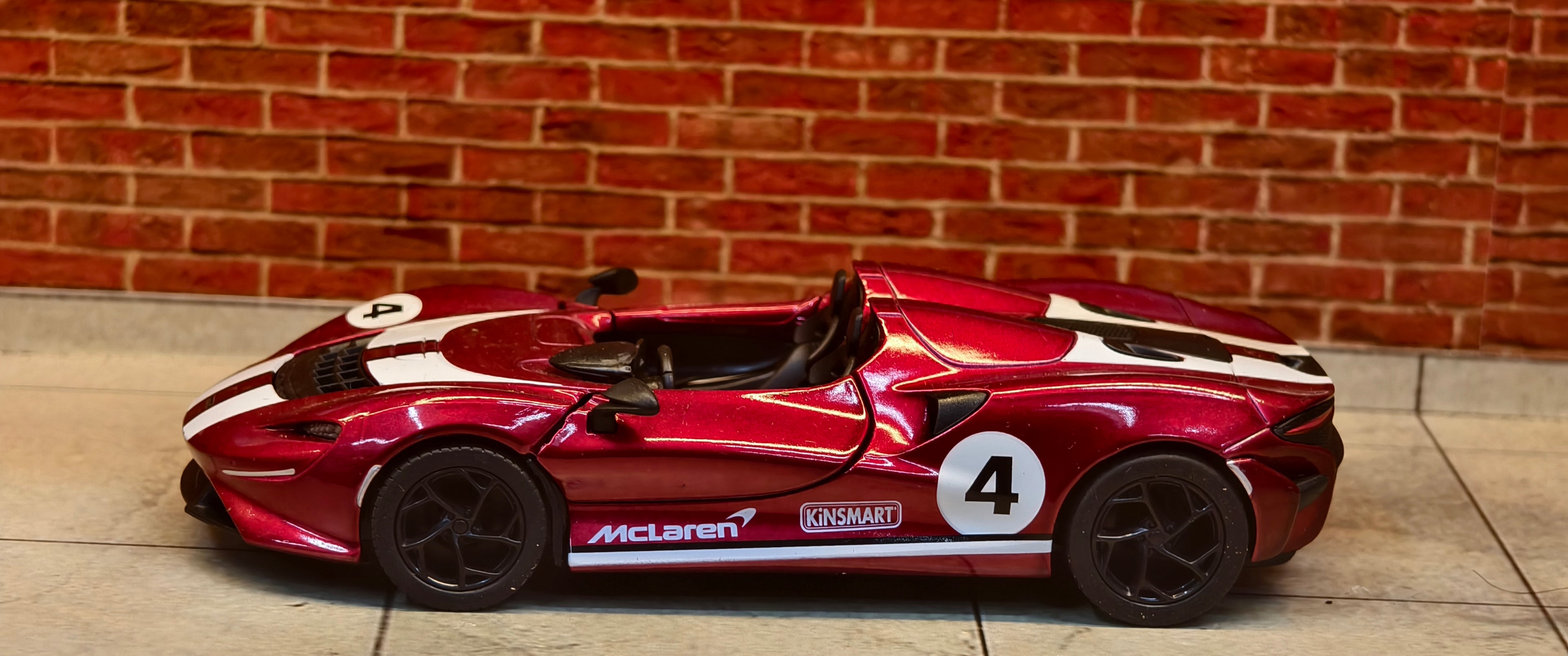 McLaren Elva Livery Edition 1:36 Scale Official Licensed by Kinsmart