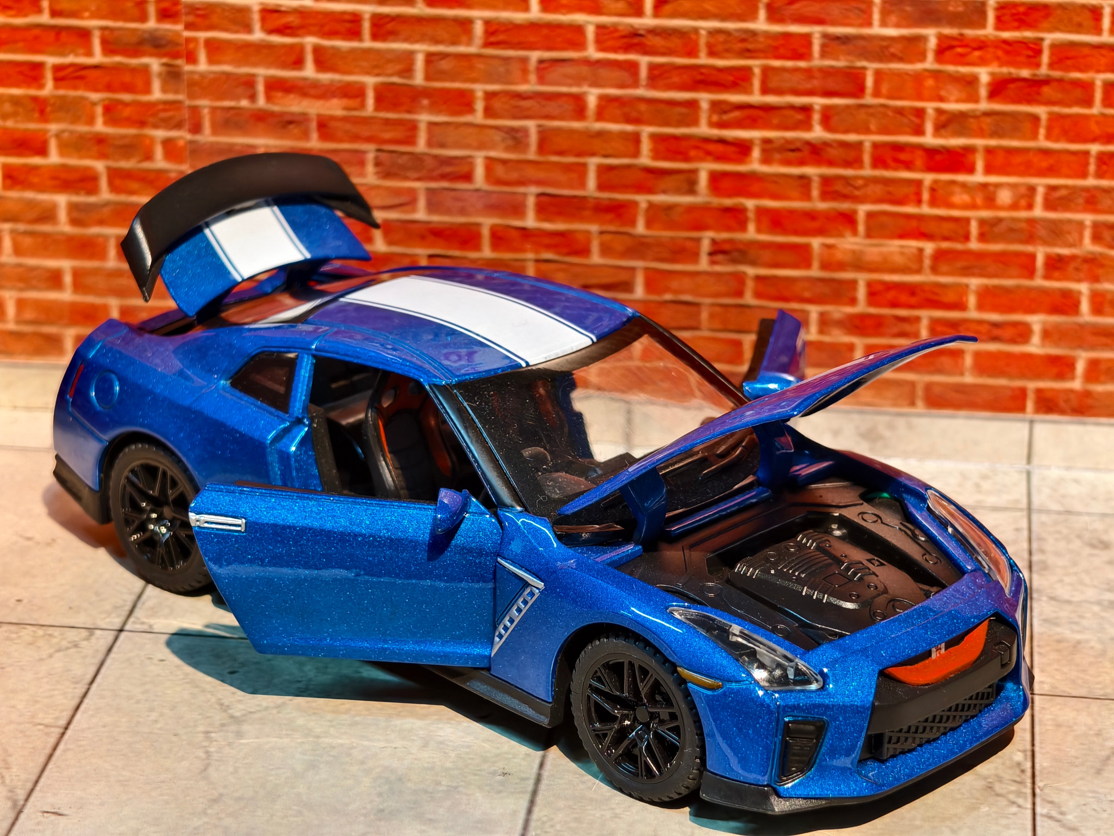 Nissan GTR 1:32 Scale