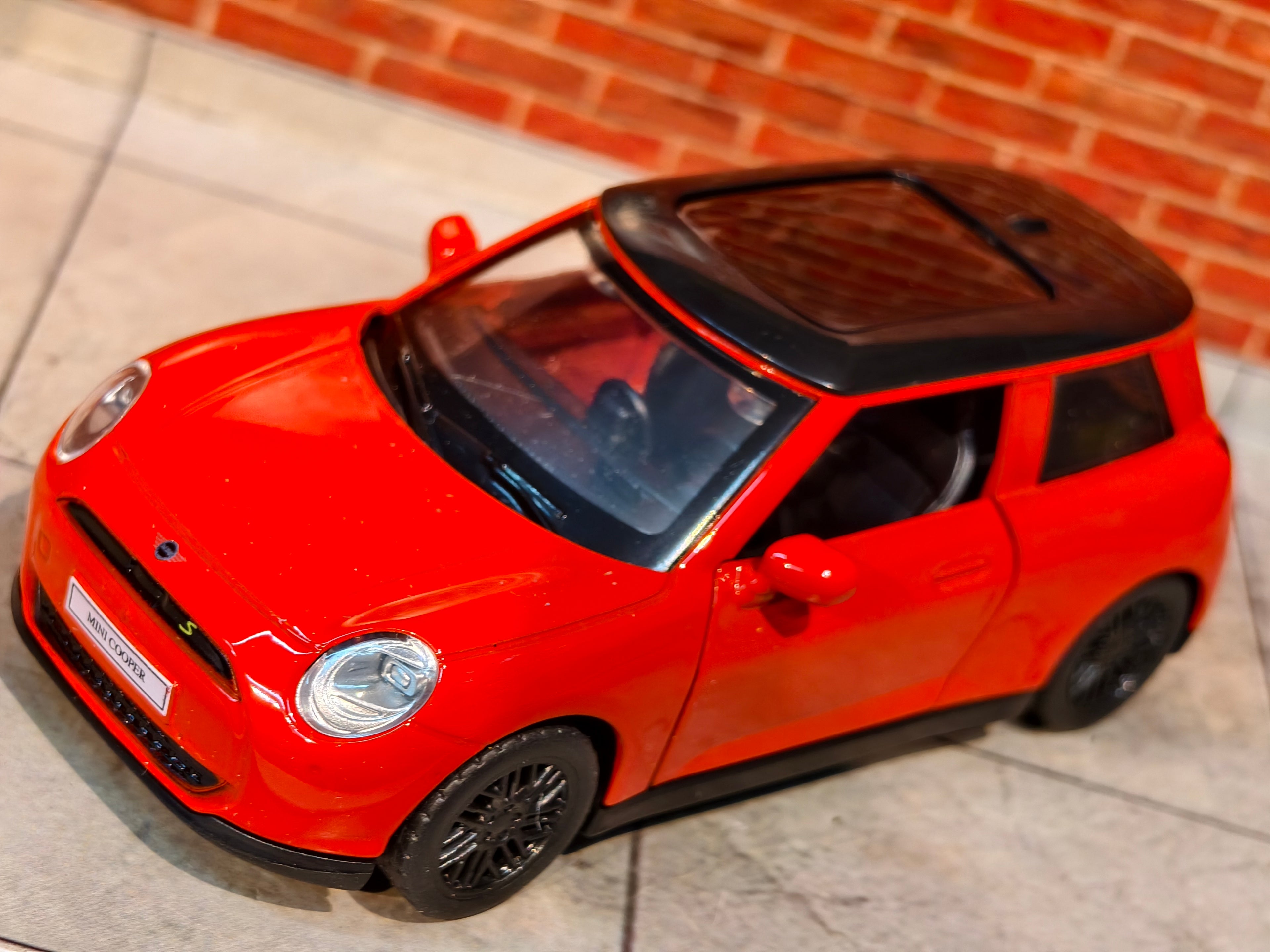 MSZ Official Licensed Mini Cooper 1:34 Scale