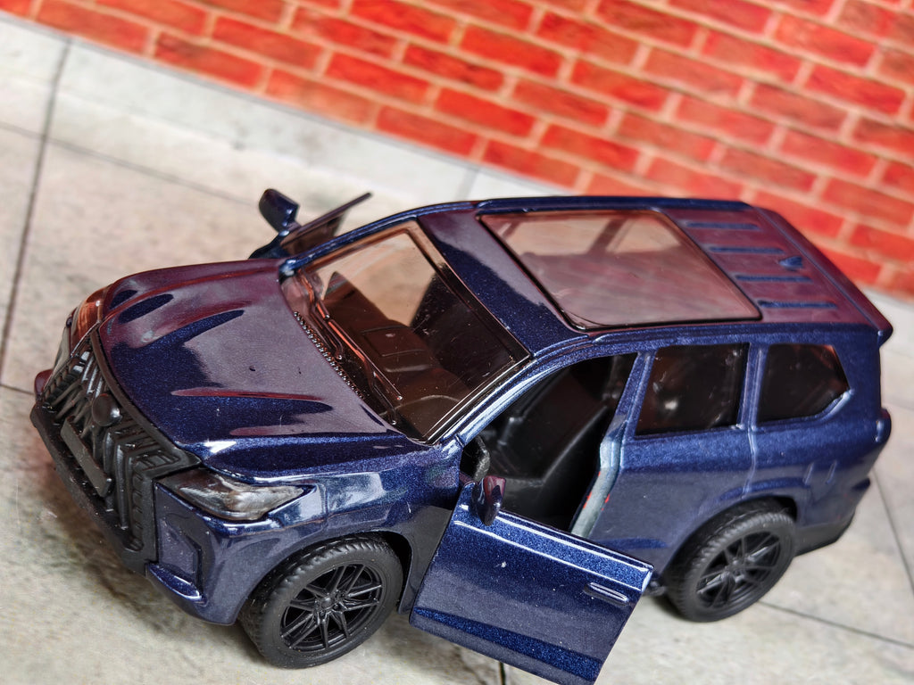 Lexus LX 570 1:43 Scale