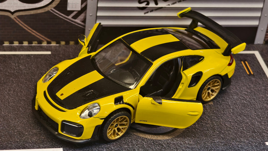 Official Licensed Porsche 911 GT 2 RS 1:32 by MSZ