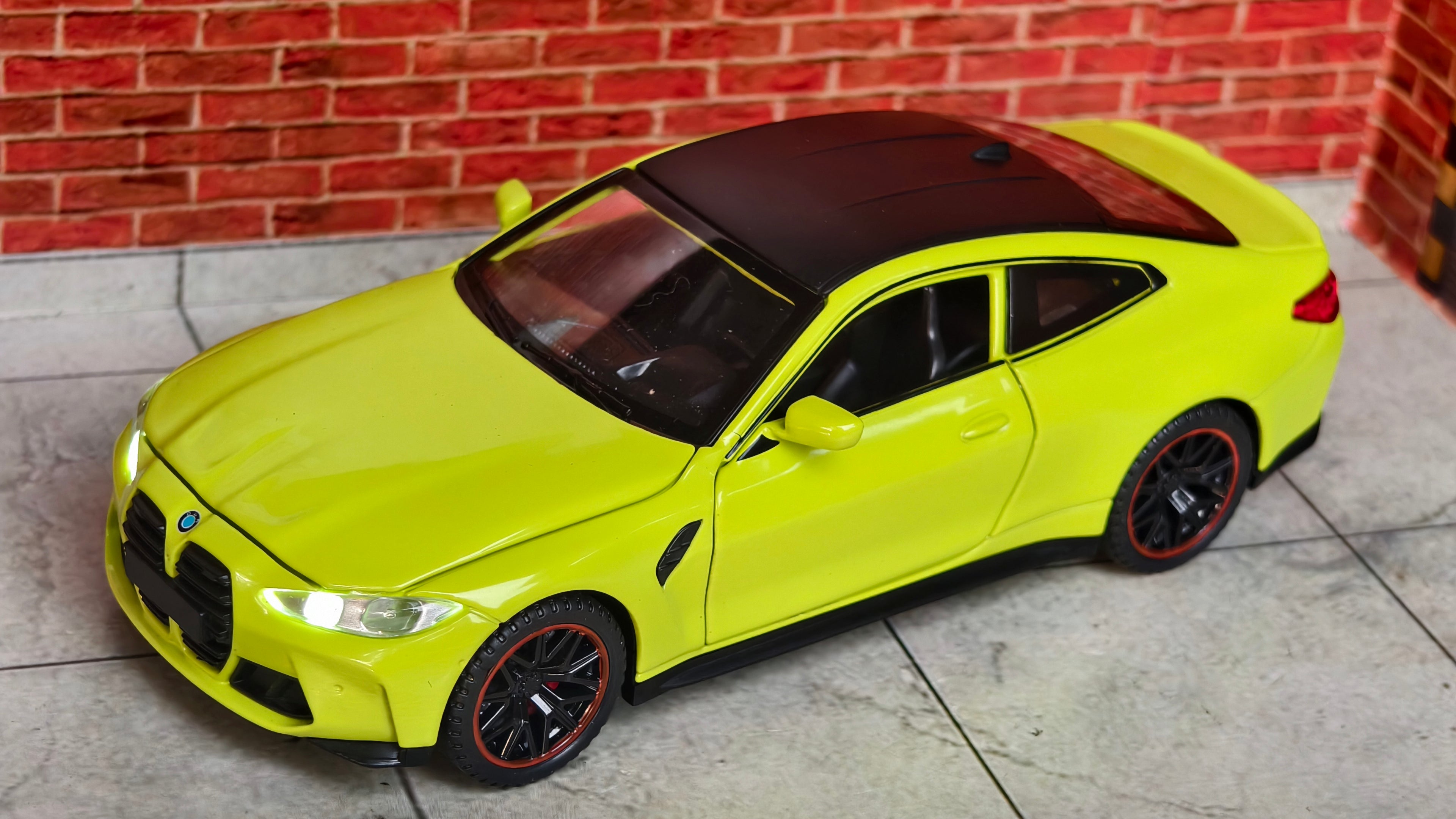 BMW M4 Competition (G82) 1:32 Scale Premium Detailing