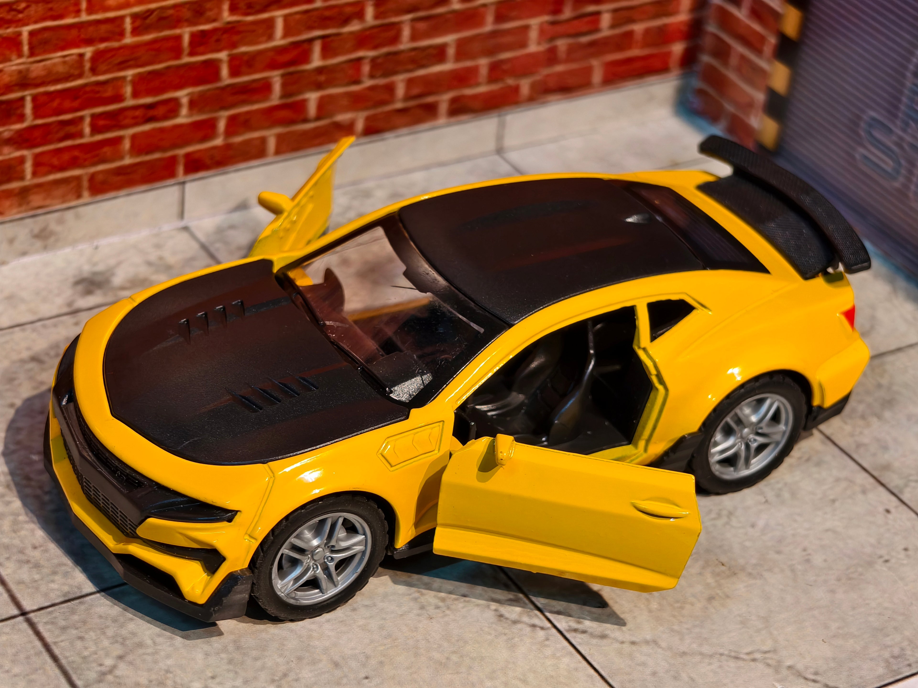 Chevrolet Camaro ZL1 1:36 Scale with Light & Sound