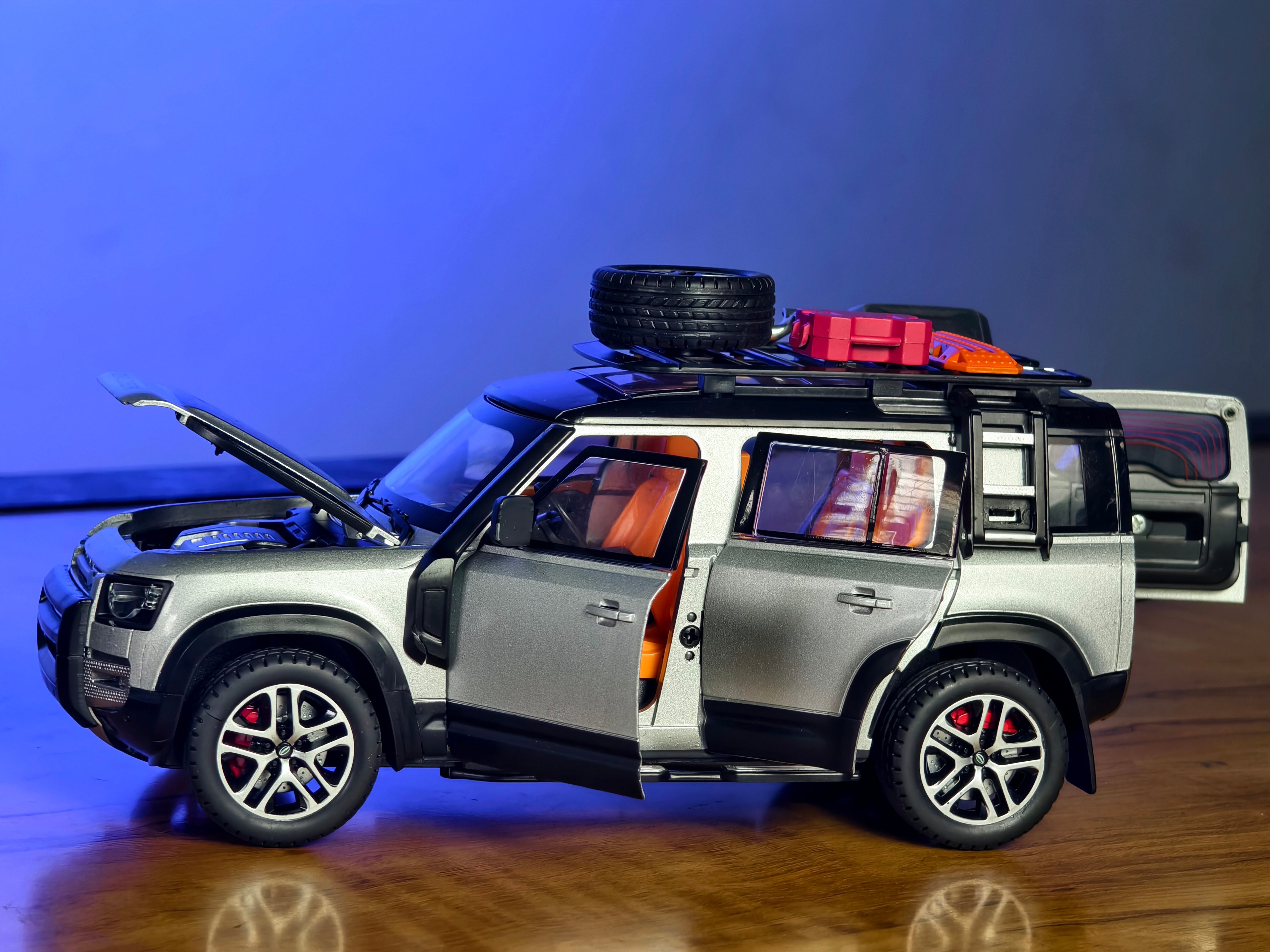 Land Rover Defender 110 Offroad 1:24 Scale