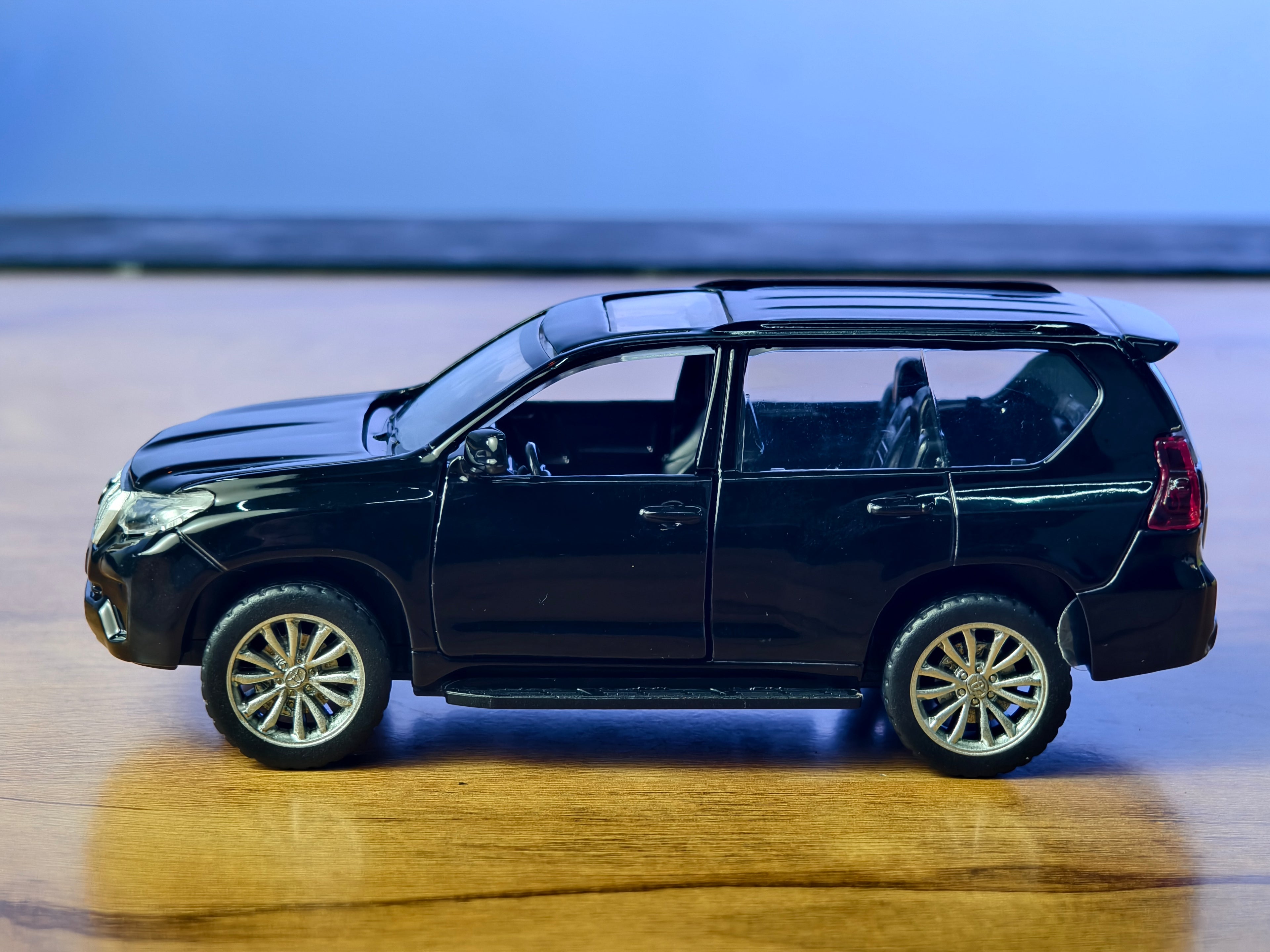 MSZ Official Licensed Land Cruiser Prado 1:42 Scale