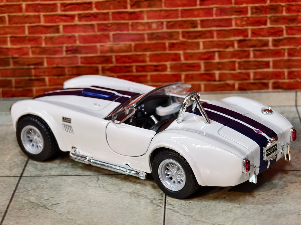 Kinsmart Official Licensed 1965 Shelby Cobra 427 S/C 1:32 Scale