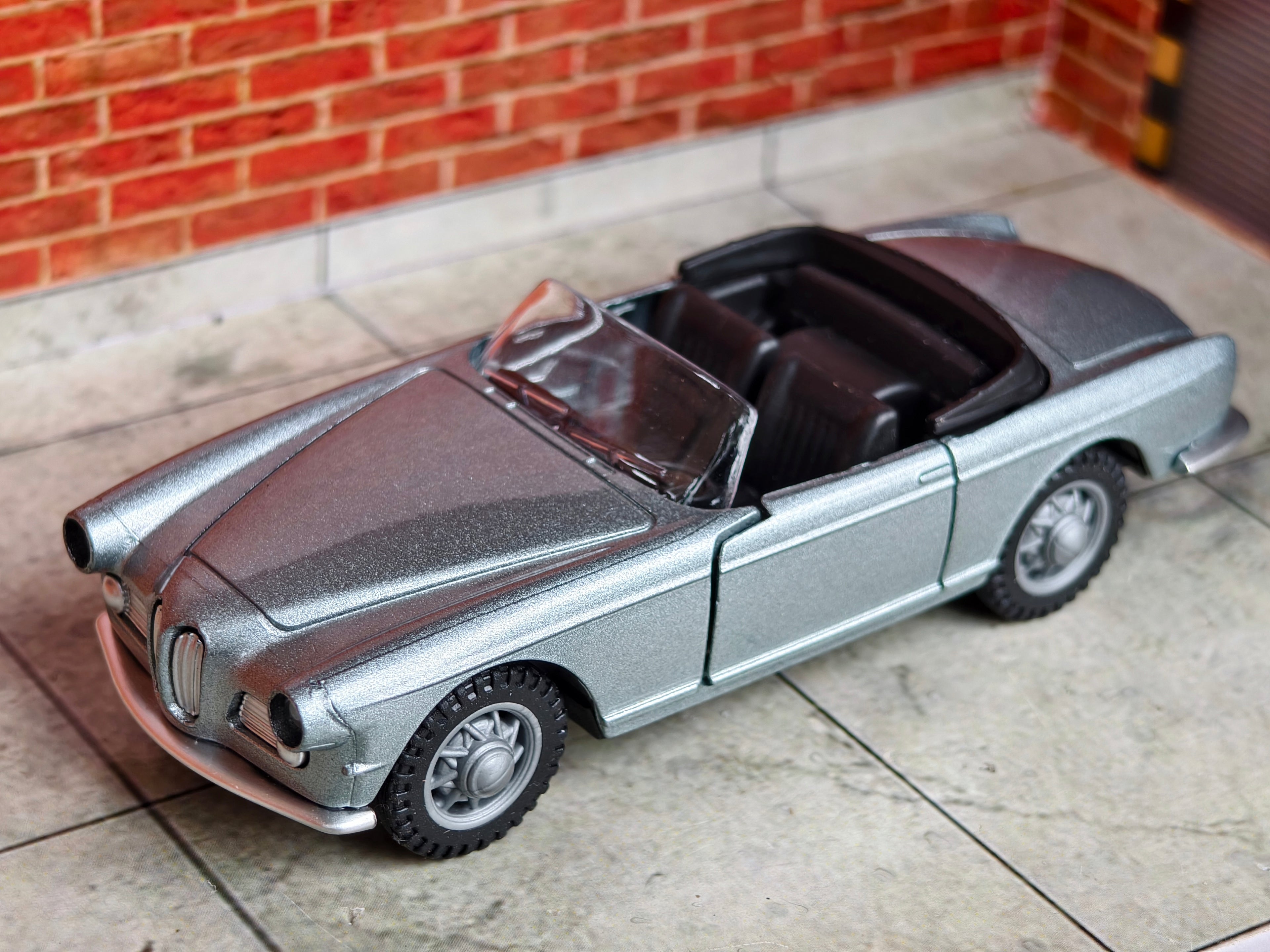 Mercedes-Benz 300 SL Roadster (W198) 1:36 Scale Box Piece