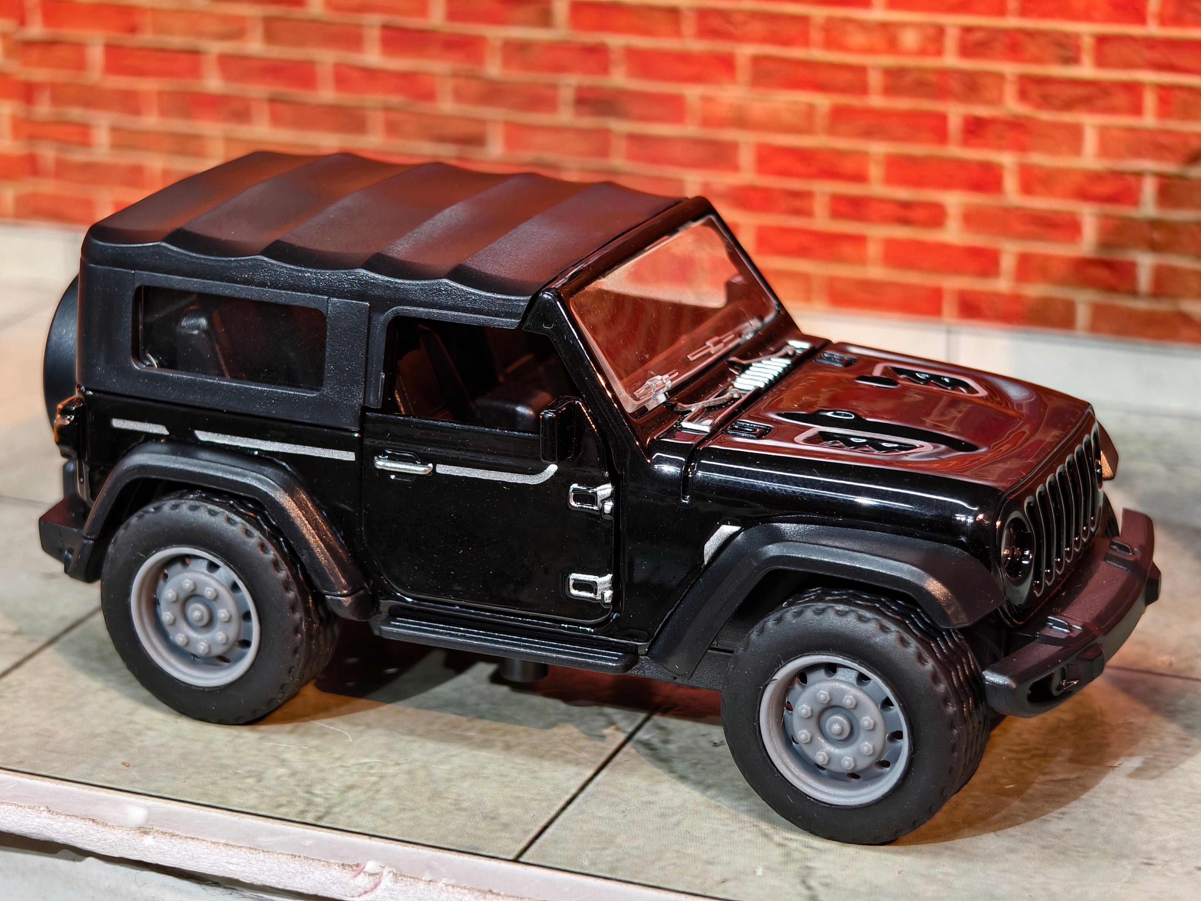 Jeep Wrangler 1:36 Scale