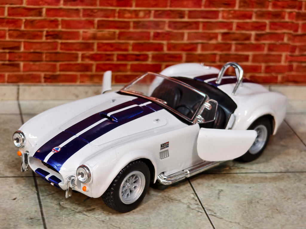 Kinsmart Official Licensed 1965 Shelby Cobra 427 S/C 1:32 Scale