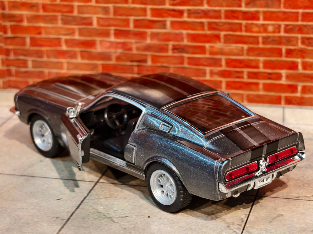 Kinsmart Official Licensed 1967 Shelby GT-500 1:38 Scale