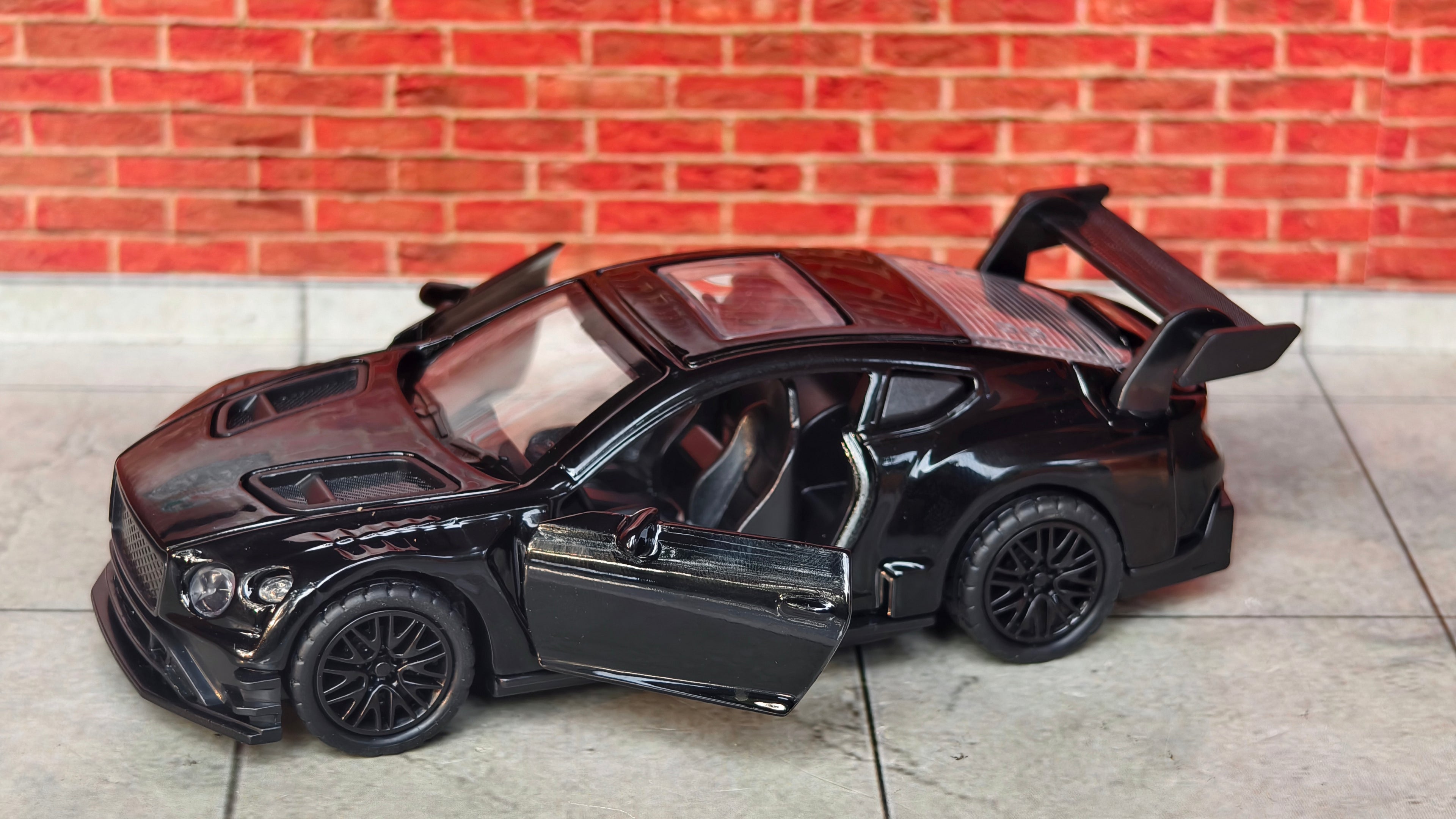 Bentley Continental GT3 1:36 Scale