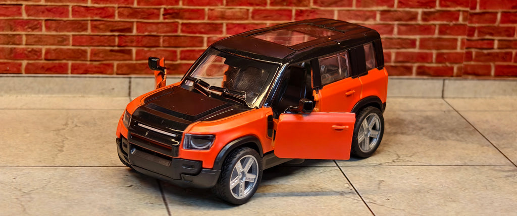 Land Rover Defender 110 1:43 Scale