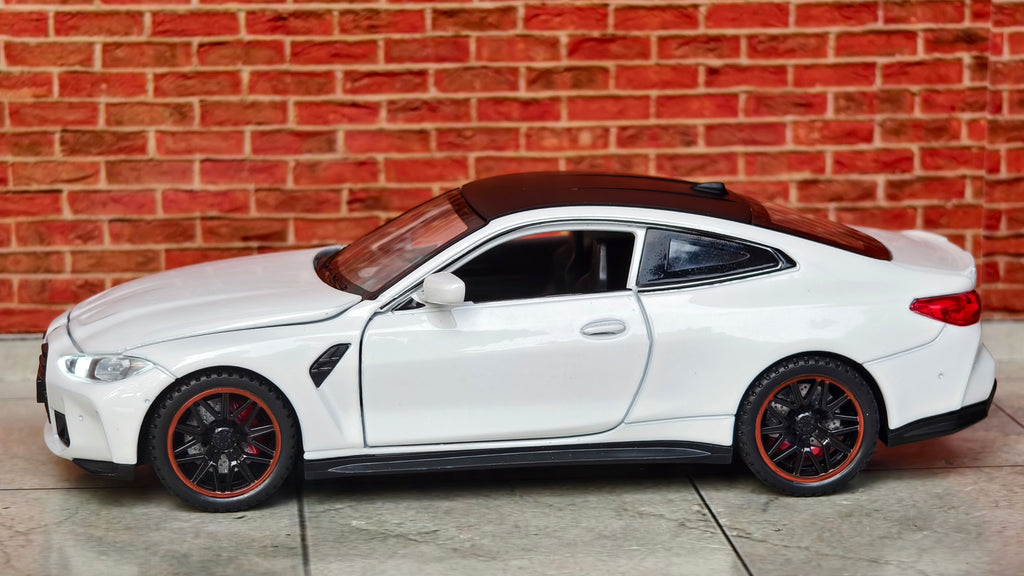 BMW M4 Competition (G82) 1:32 Scale Premium Detailing