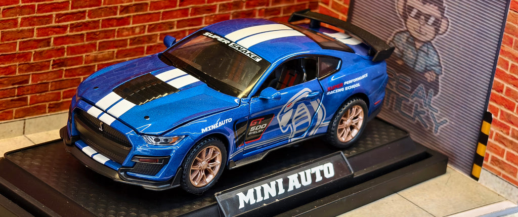 Shelby GT500 Super Snake Edition – 1:32 Scale Diecast Model with Light & Sound