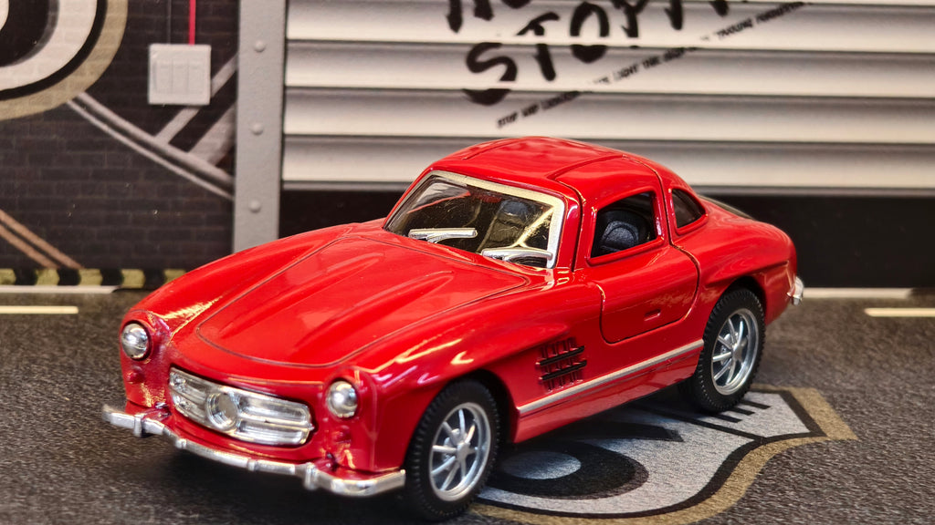 Mercedes Gullwing SL 300 1:36 Scale