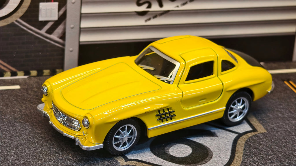 Mercedes Gullwing SL 300 1:36 Scale