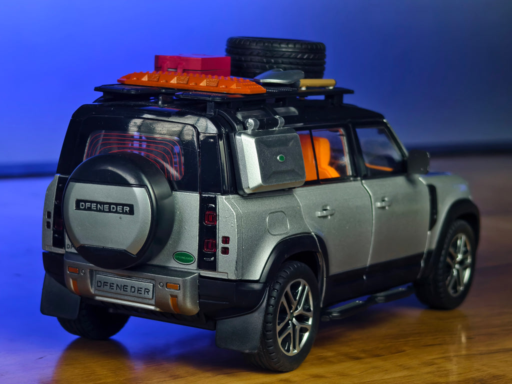 Land Rover Defender 110 Offroad 1:24 Scale