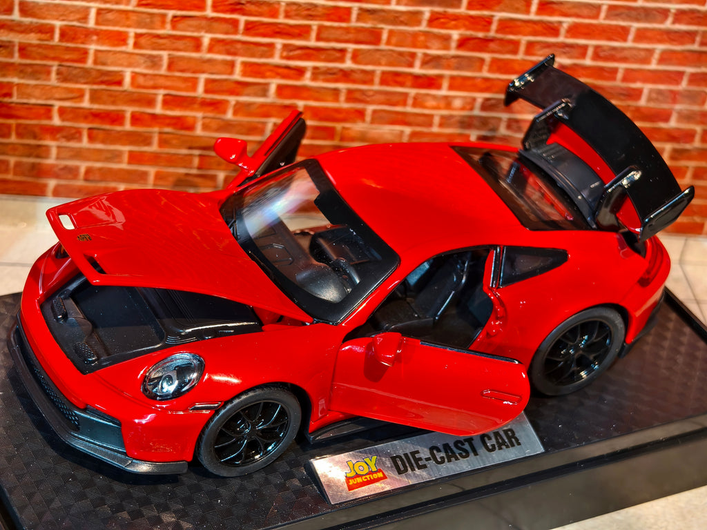 Porsche 911 GT3 RS (992 generation) 1:32 Scale Premium Detailing